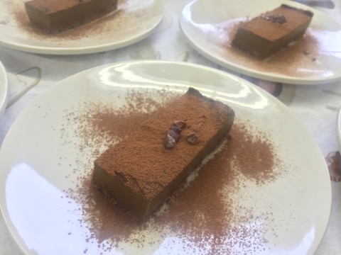 アボカドチョコ《ロースイーツ》